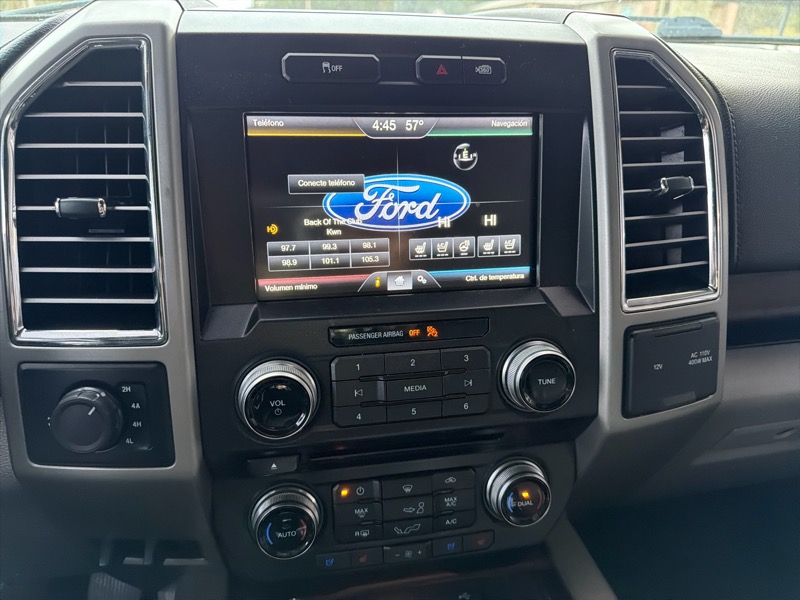 Ford F-150 Lariat 4WD SuperCrew 5.5' Box 2015