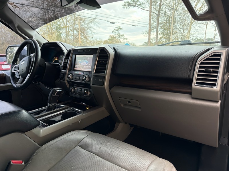 Ford F-150 Lariat 4WD SuperCrew 5.5' Box 2015