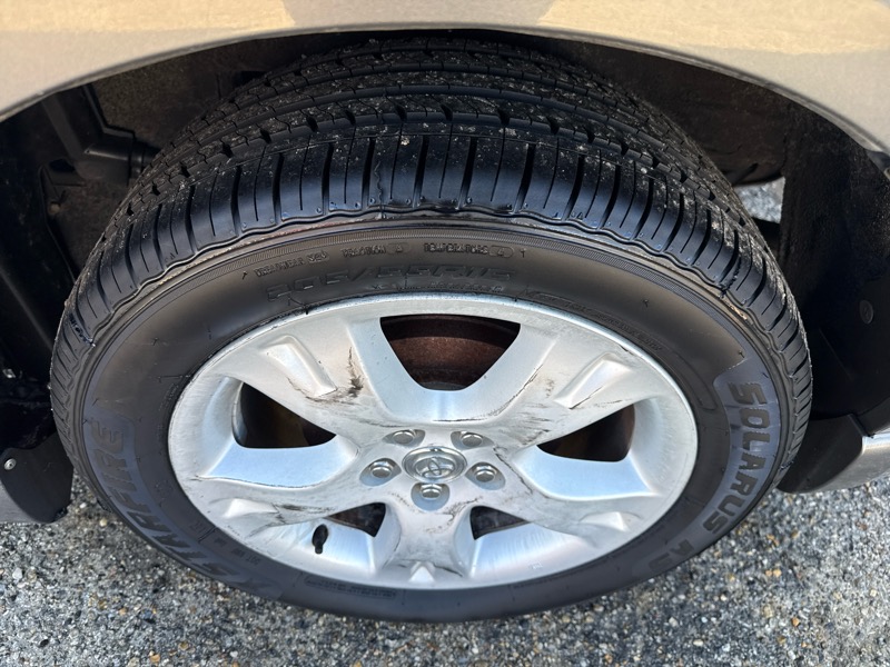 Toyota Matrix 2WD 2005