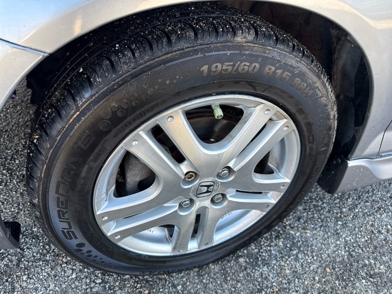 Honda Fit Sport 5-Speed AT 2008