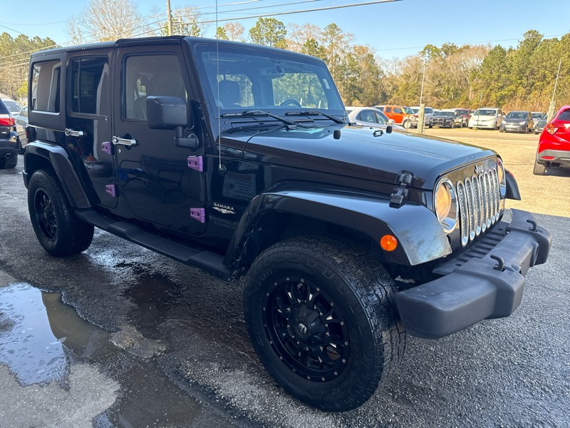 Jeep Wrangler Unlimited Sahara 4WD 2014
