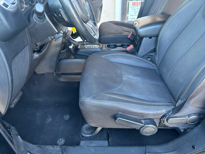 Jeep Wrangler Unlimited Sahara 4WD 2014