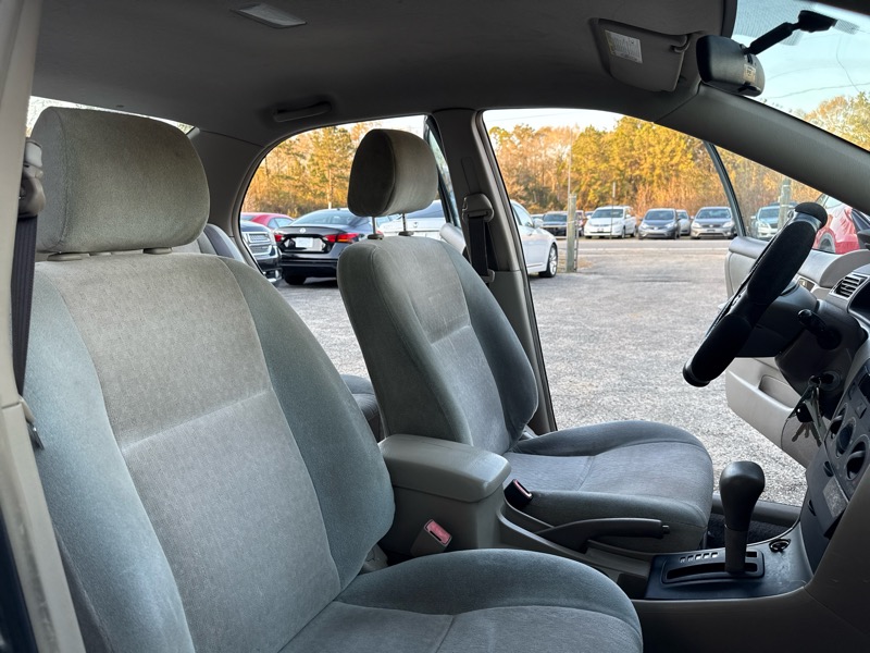 Toyota Corolla CE 2003