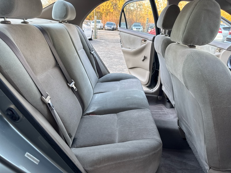 Toyota Corolla CE 2003