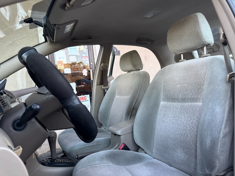 Toyota Corolla CE 2003