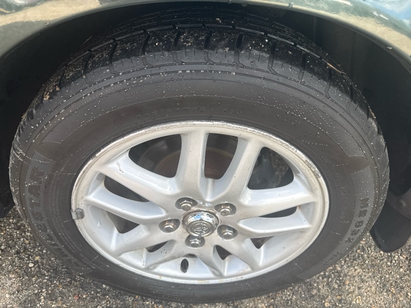 Toyota Camry LE V6 2001