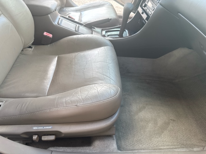 Toyota Camry LE V6 2001