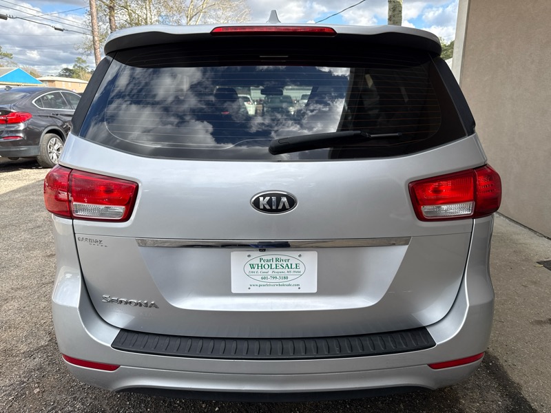 Kia Sedona L 2016