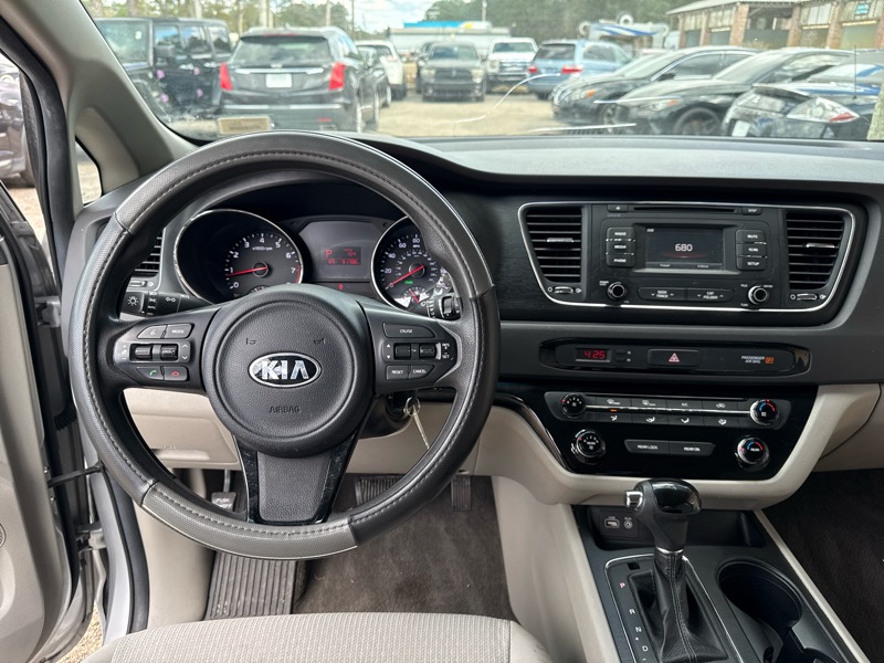 Kia Sedona L 2016