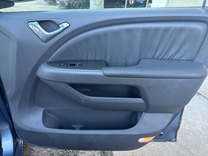 Honda Odyssey EX-L w/ DVD and Navigation 2007