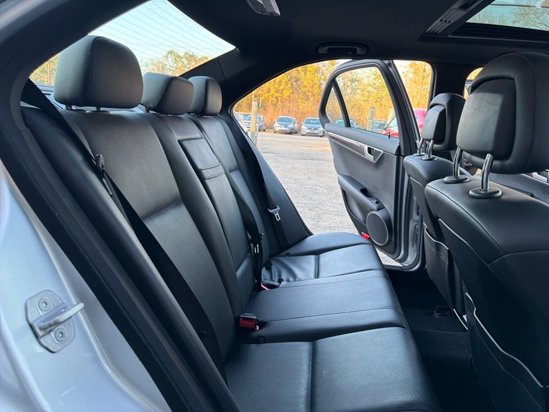 Mercedes-Benz C-Class C300 4MATIC Sport Sedan 2010