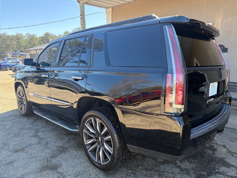 Cadillac Escalade Luxury 2WD 2015