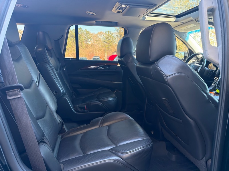 Cadillac Escalade Luxury 2WD 2015