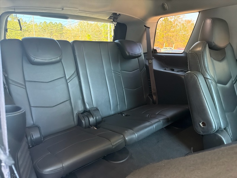 Cadillac Escalade Luxury 2WD 2015