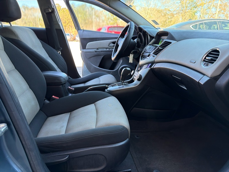 Chevrolet Cruze 2LS 2012