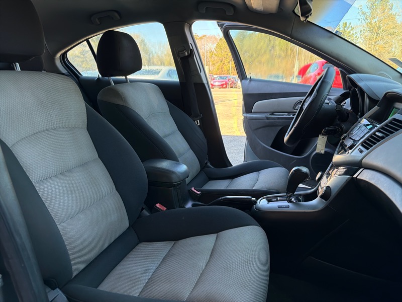 Chevrolet Cruze 2LS 2012