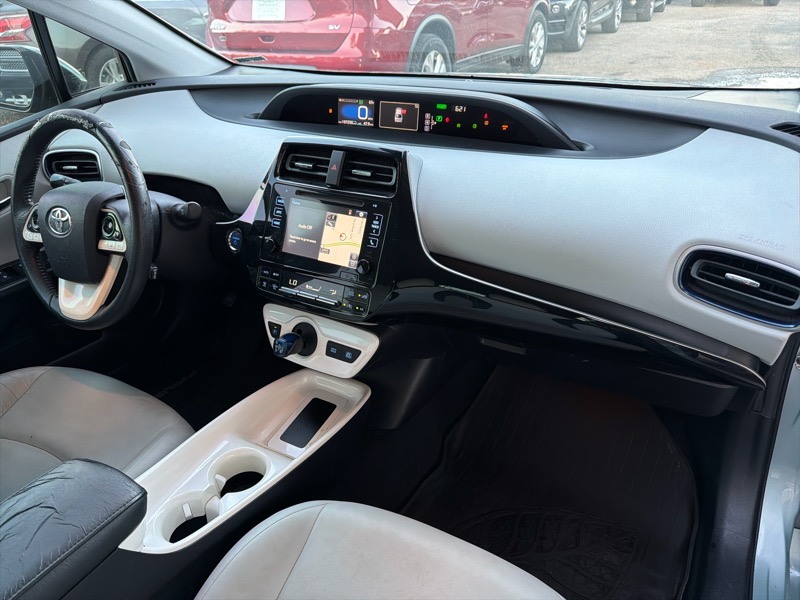 Toyota Prius Two Eco 2016