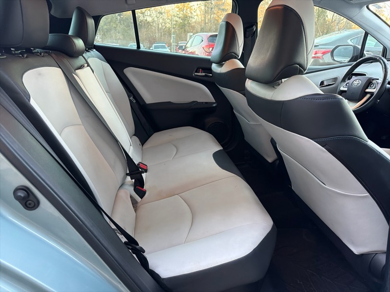 Toyota Prius Two Eco 2016