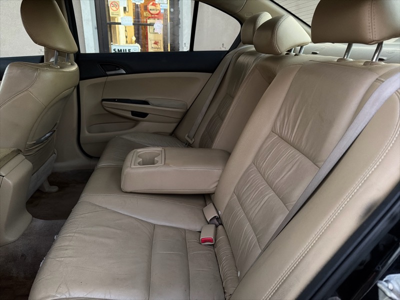 Honda Accord SE Sedan AT 2011