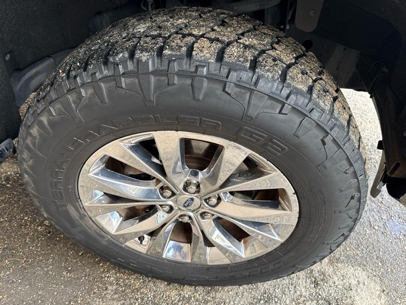 Ford F-150 4WD SuperCab 145" Lariat 2016