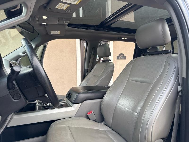 Ford F-150 4WD SuperCab 145" Lariat 2016