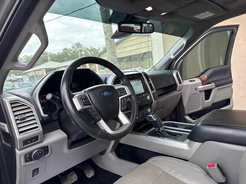 Ford F-150 4WD SuperCab 145" Lariat 2016