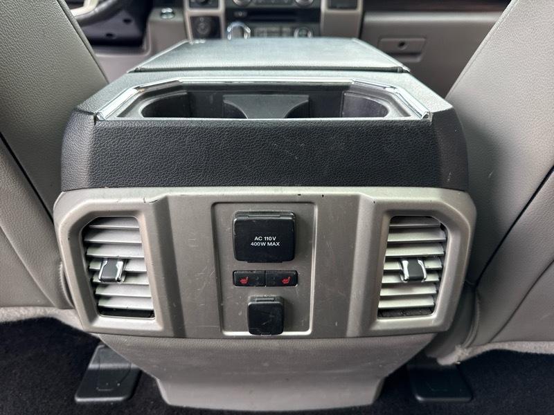 Ford F-150 4WD SuperCab 145" Lariat 2016