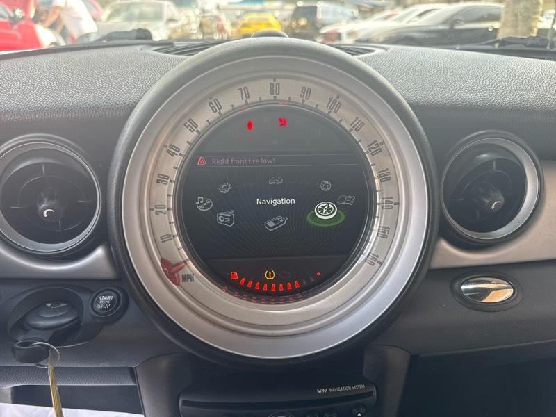 MINI Cooper Base 2012