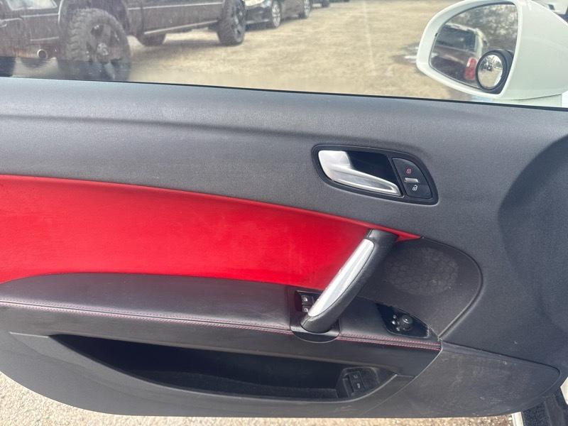 Audi TT 2.0T with S tronic 2009