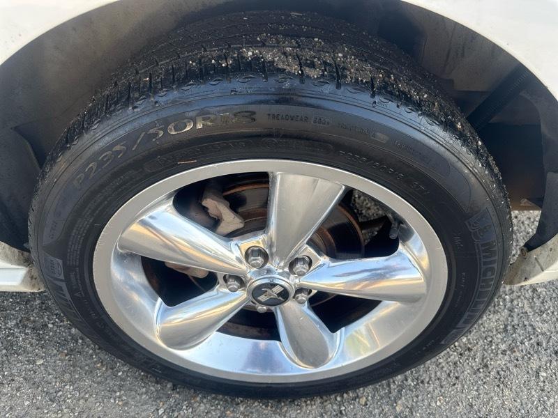 Ford Mustang GT Deluxe Coupe 2007