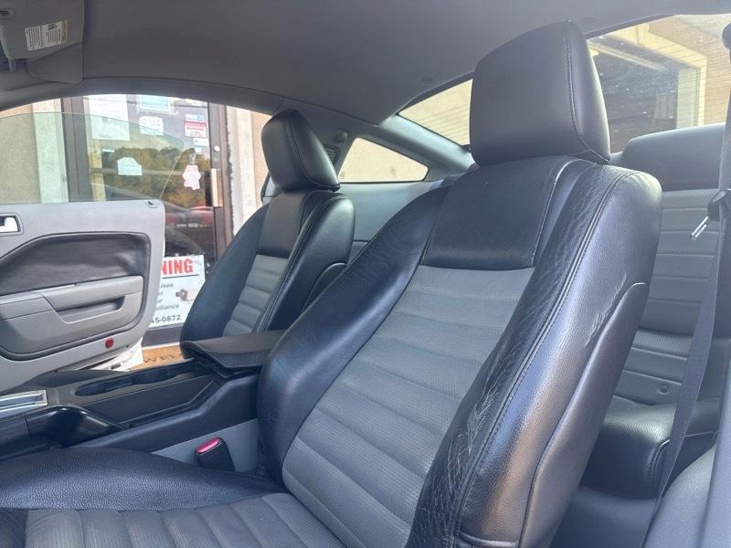 Ford Mustang GT Deluxe Coupe 2007