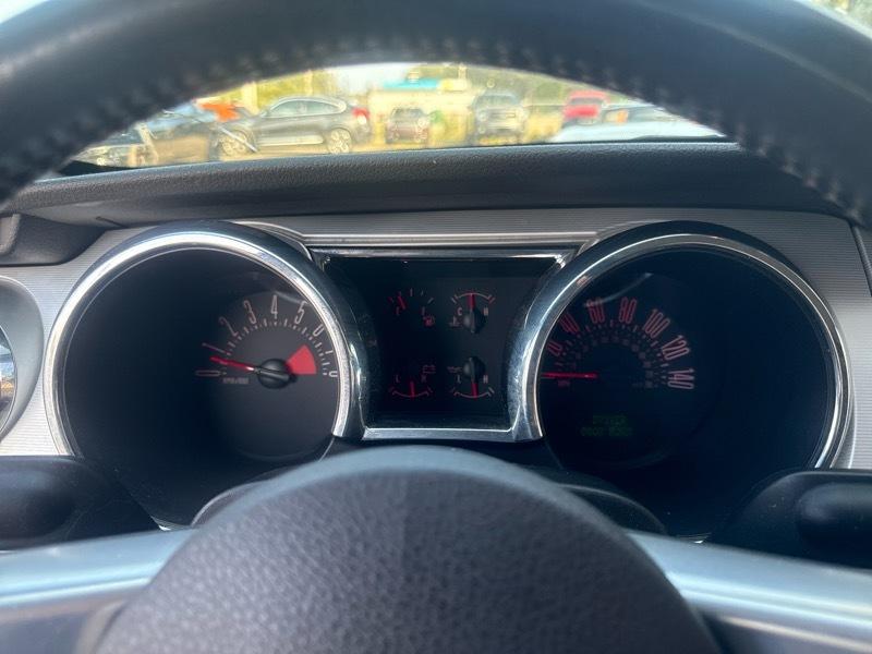 Ford Mustang GT Deluxe Coupe 2007