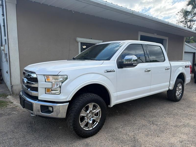 Ford F-150 4WD SuperCab 133" Lariat 2015