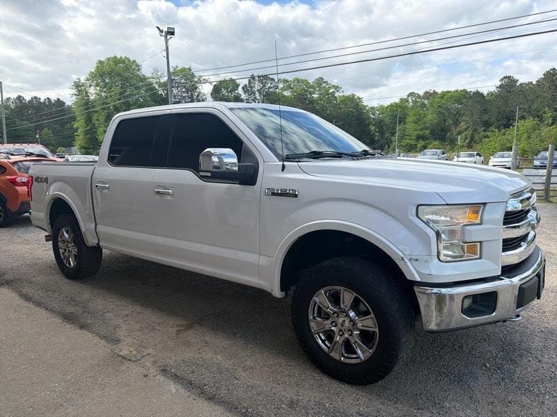 Ford F-150 4WD SuperCab 133" Lariat 2015