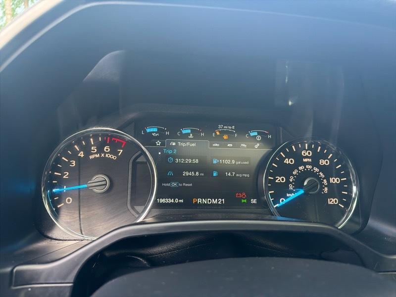 Ford F-150 4WD SuperCab 133" Lariat 2015