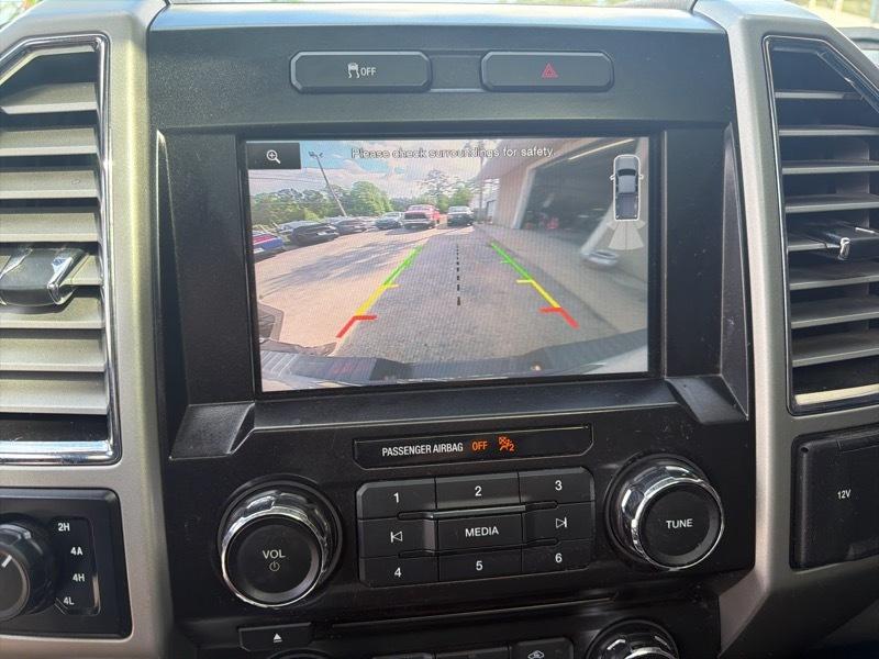 Ford F-150 4WD SuperCab 133" Lariat 2015