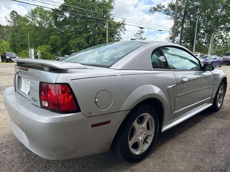 Ford Mustang Standard Coupe 2003