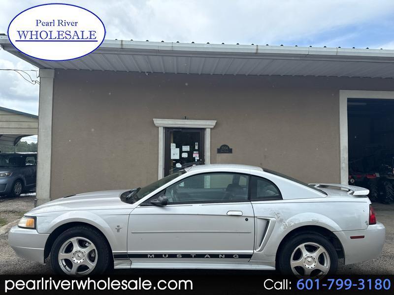 Ford Mustang Standard Coupe 2003