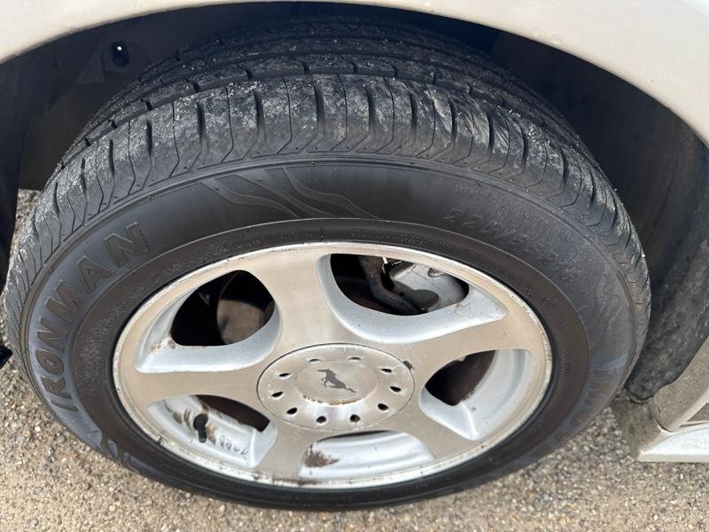 Ford Mustang Standard Coupe 2003