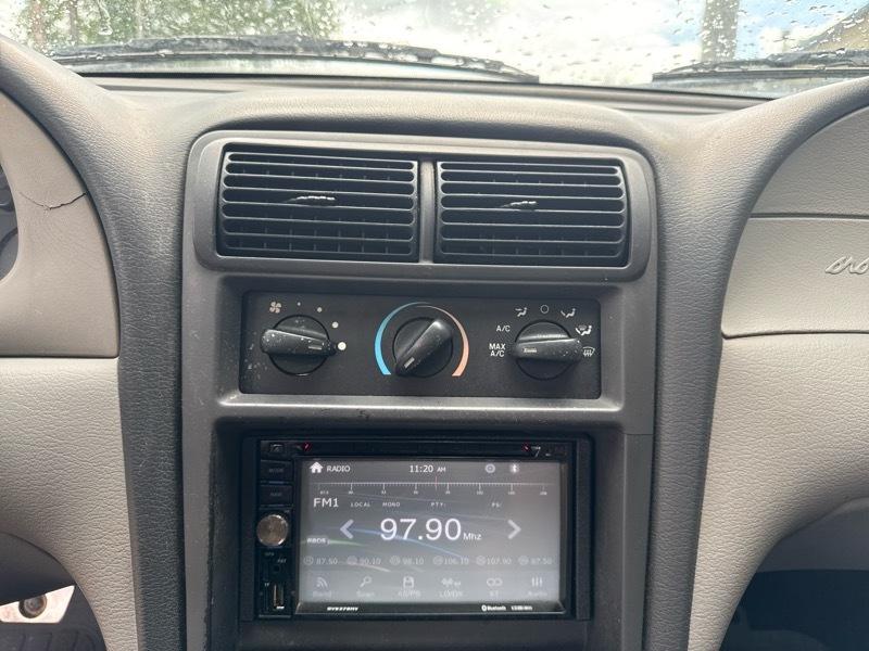 Ford Mustang Standard Coupe 2003