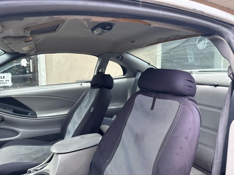 Ford Mustang Standard Coupe 2003