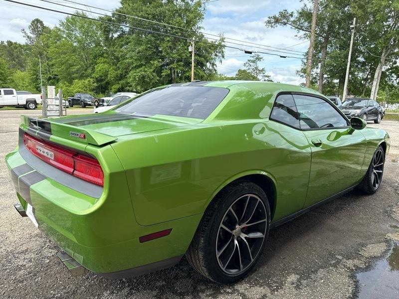 Dodge Challenger SRT8 2011
