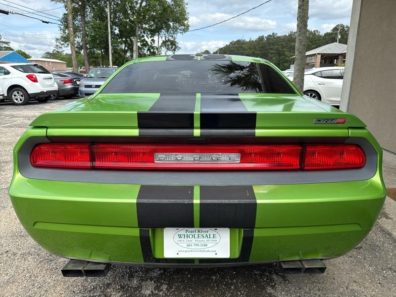 Dodge Challenger SRT8 2011