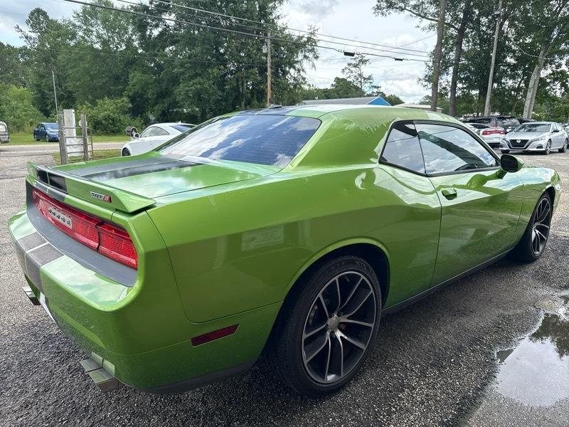 Dodge Challenger SRT8 2011