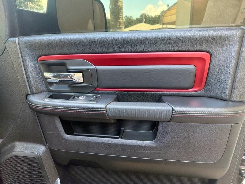 RAM 1500 4WD Crew Cab 140.5" Rebel 2017