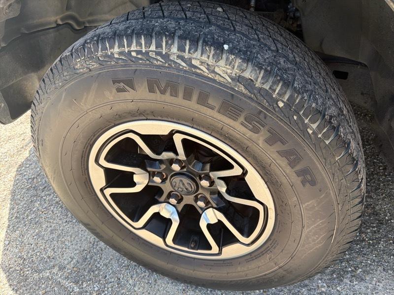 RAM 1500 4WD Crew Cab 140.5" Rebel 2017