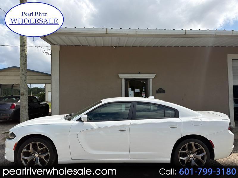 2016 Dodge Charger SXT's photo