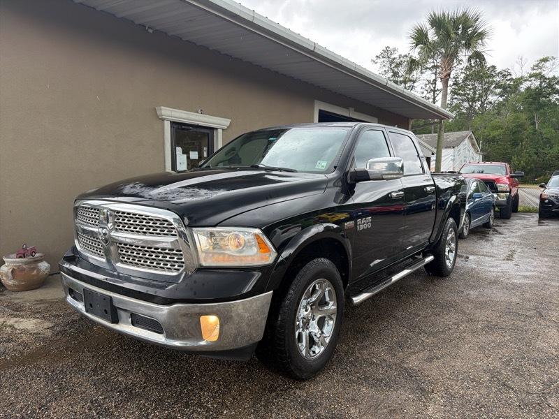 RAM 1500 Laramie Crew Cab SWB 4WD 2014