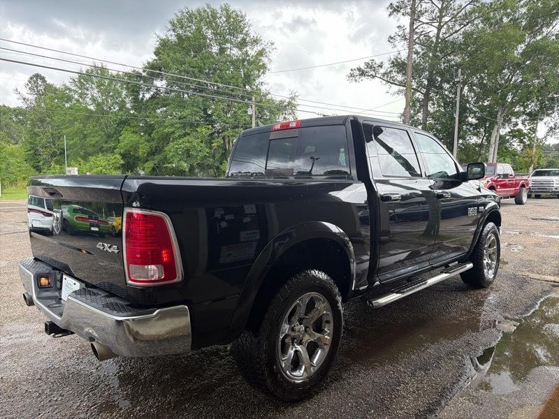 RAM 1500 Laramie Crew Cab SWB 4WD 2014