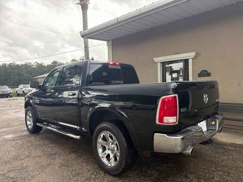 RAM 1500 Laramie Crew Cab SWB 4WD 2014
